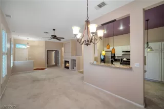 Photo #5: 2177869 Listing 