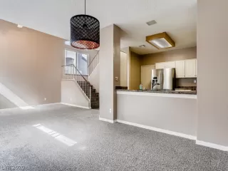 Photo #6: 2177967 Listing