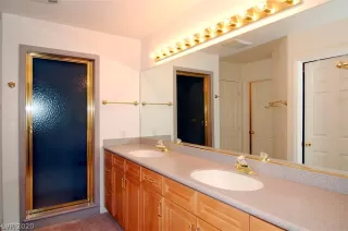 Photo #6: 2178011 Listing 