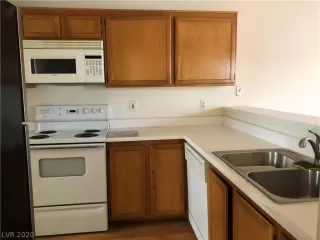 Photo #1: 2178042 Listing 