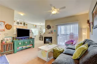 Photo #5: 2178081 Listing 