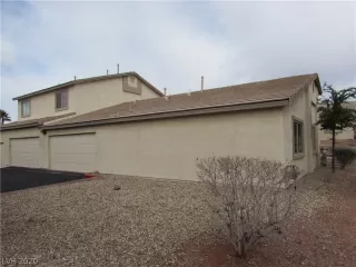 Photo #6: 2178089 Listing