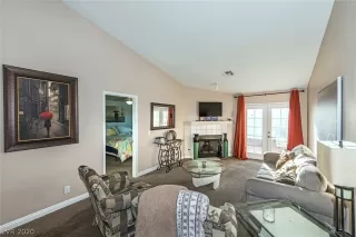 Photo #3: 2178100 Listing