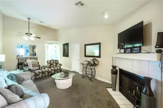 Photo #4: 2178100 Listing