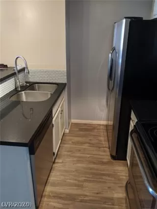 Photo #3: 2178174 Listing