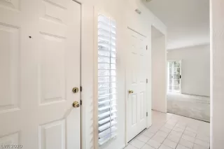 Photo #3: 2178184 Listing