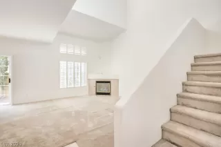 Photo #4: 2178184 Listing