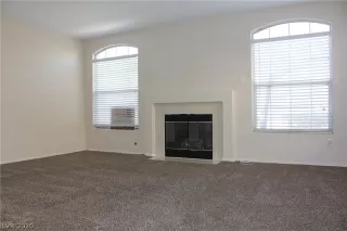 Photo #5: 2178258 Listing