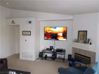 Photo #6: 2178267 Listing