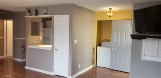 Photo #5: 2178291 Listing