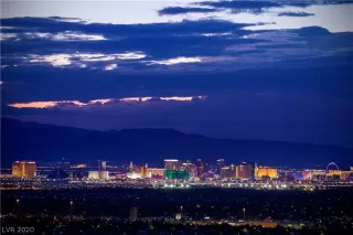 Photo #6: 2178360 Listing