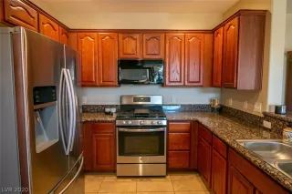 Photo #6: 2178402 Listing