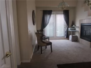 Photo #4: 2178612 Listing