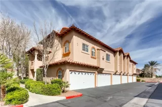 Photo #1: 2178697 Listing 