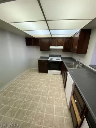 Photo #3: 2178703 Listing 