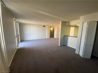 Photo #4: 2178703 Listing 