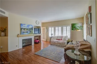 Photo #3: 2178770 Listing