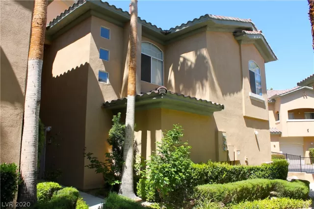 MLS: 2178806 Condo For Sale