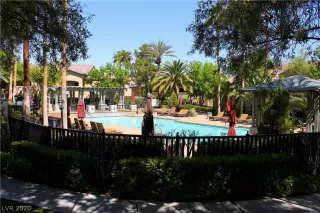 Photo #3: 2178806 Listing