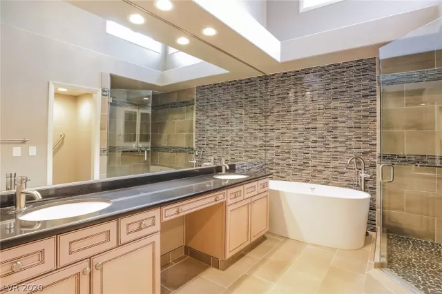 MLS: 2178840 Condo For Sale