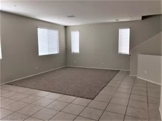 Photo #5: 2178842 Listing