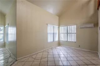 Photo #2: 2178863 Listing