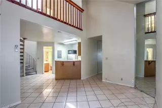 Photo #3: 2178863 Listing