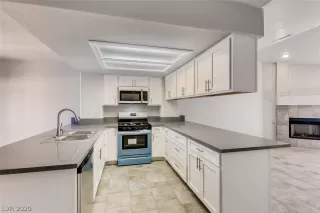 Photo #1: 2178918 Listing