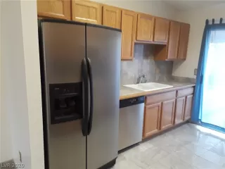 Photo #4: 2178938 Listing 