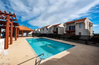 Photo #2: 2178961 Listing