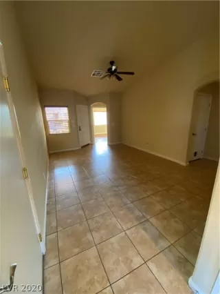 Photo #2: 2179043 Listing