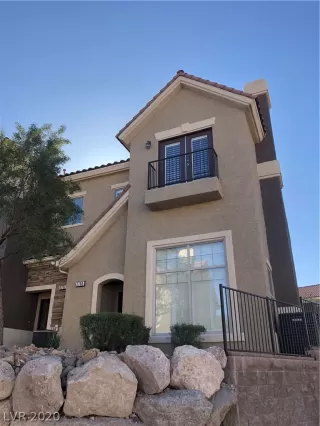 Photo #1: 2179155 Listing 