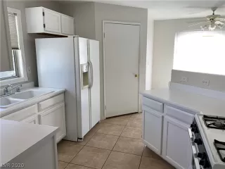 Photo #3: 2179222 Listing 