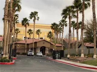 Photo #3: 2179237 Listing