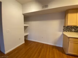 Photo #6: 2179237 Listing