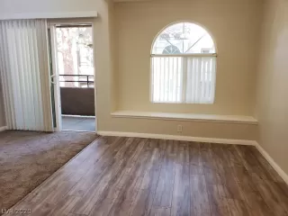 Photo #4: 2179286 Listing 