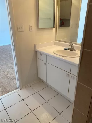 Photo #4: 2179336 Listing 
