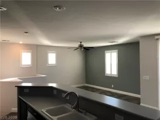 Photo #1: 2179377 Listing 