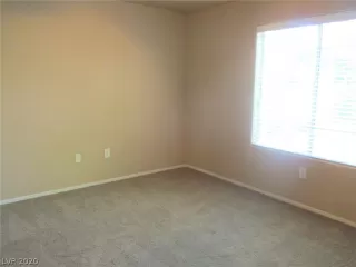 Photo #6: 2179395 Listing