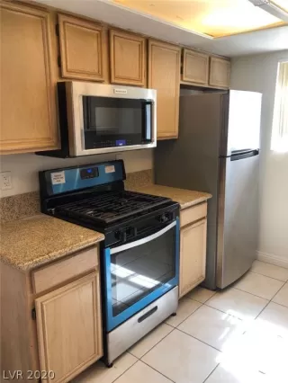 Photo #3: 2179481 Listing 