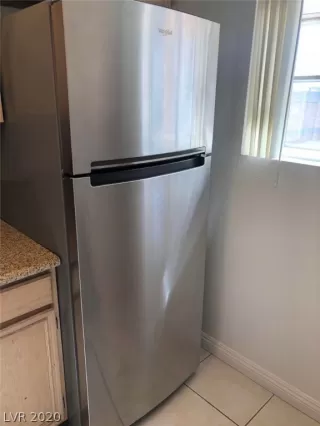 Photo #5: 2179481 Listing 