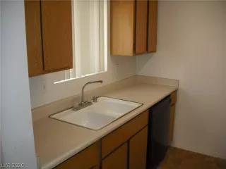 Photo #5: 2179484 Listing 