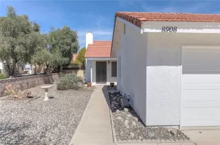 Photo #2: 2179566 Listing 