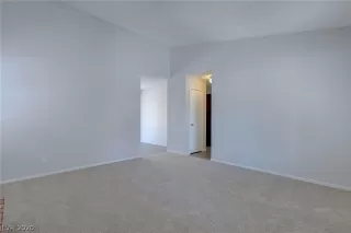 Photo #6: 2179566 Listing 