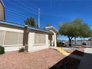 Photo #2: 2179613 Listing 