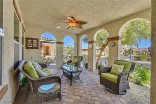 Photo #2: 2179623 Listing