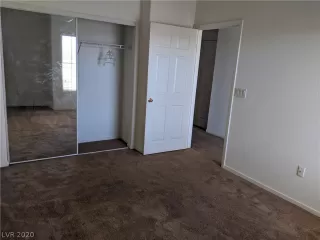 Photo #1: 2179638 Listing 