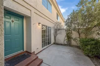 Photo #1: 2179639 Listing