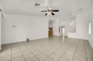 Photo #2: 2179646 Listing