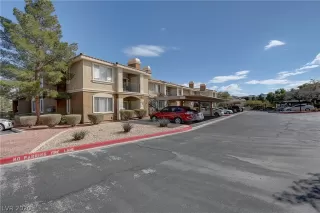 Photo #4: 2179685 Listing